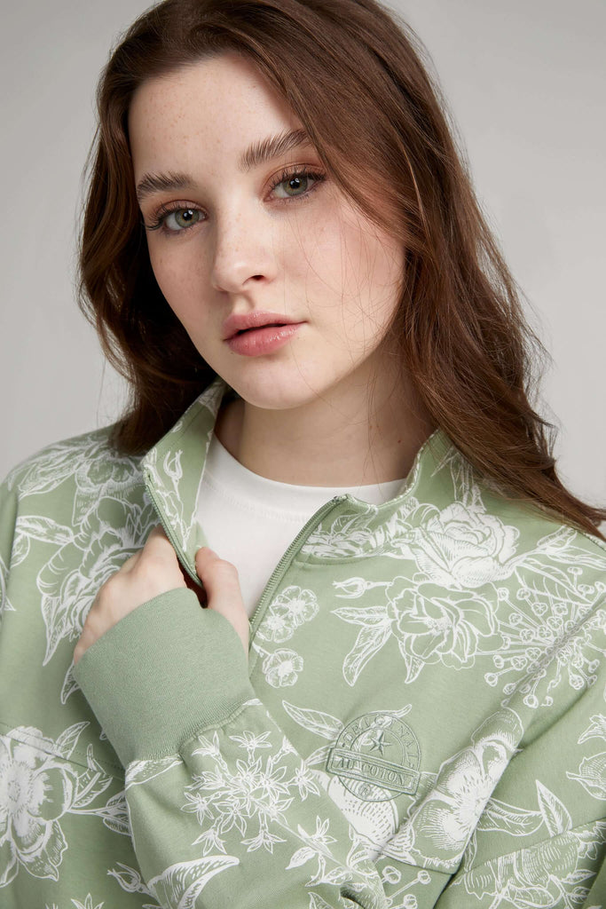 Unisex half-zip sweater in cotton fleece